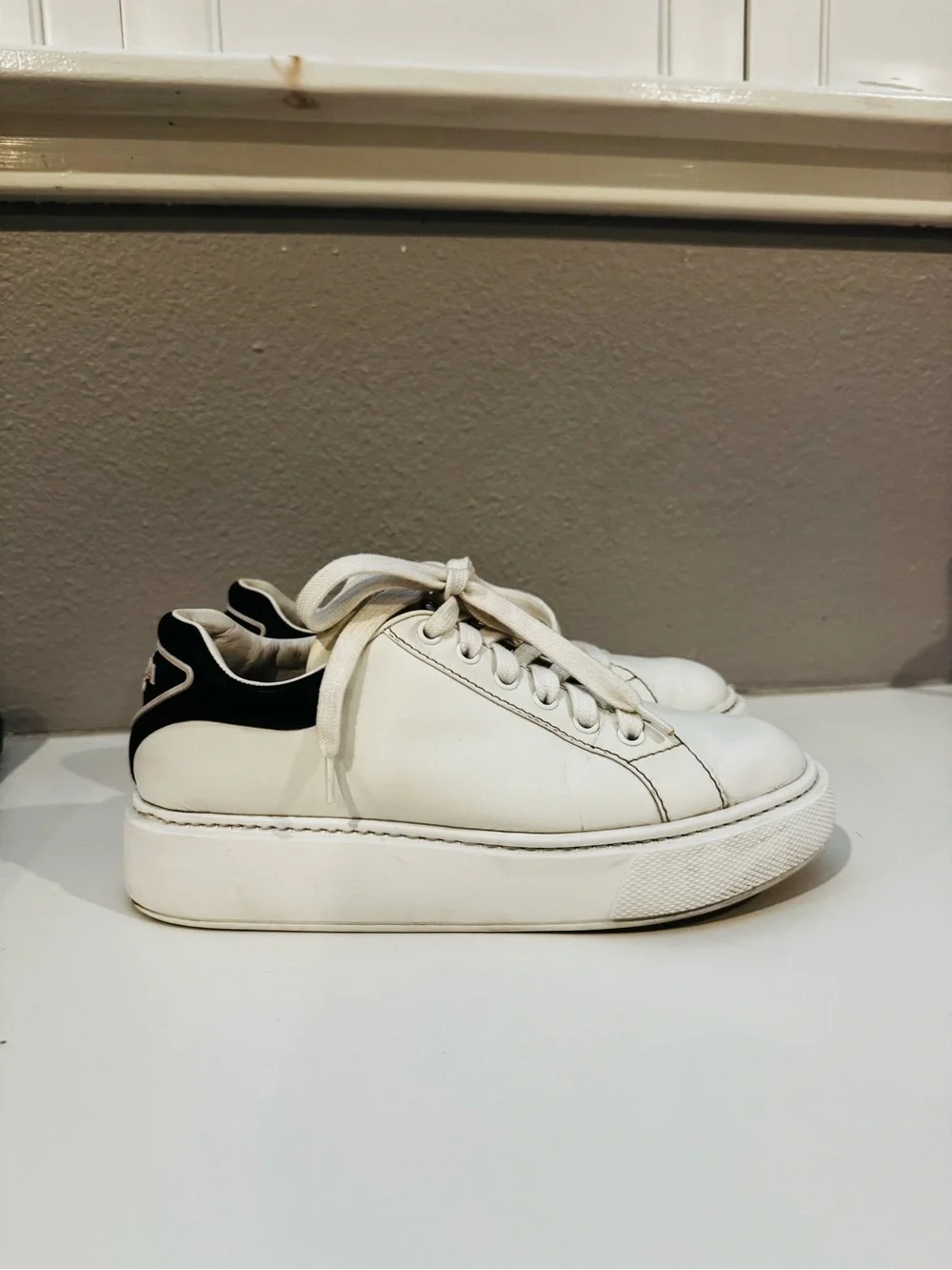 Prada classic low